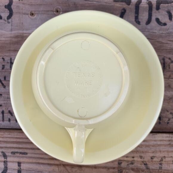 Texas Ware yellow melmac cup and saucer - Picture 2 of 5
